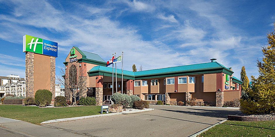 Holiday Inn Express in South Red Deer 