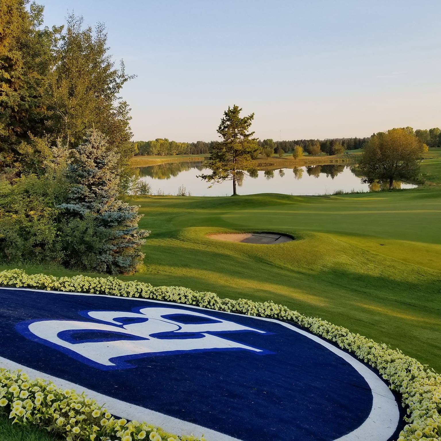 Image of Riverbend golf course on a beautiful summer day