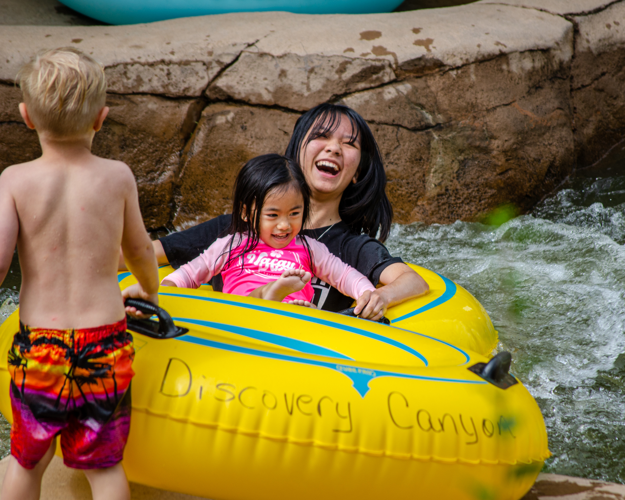 Image of a mom and daughter enjoying Discovery Canyon 