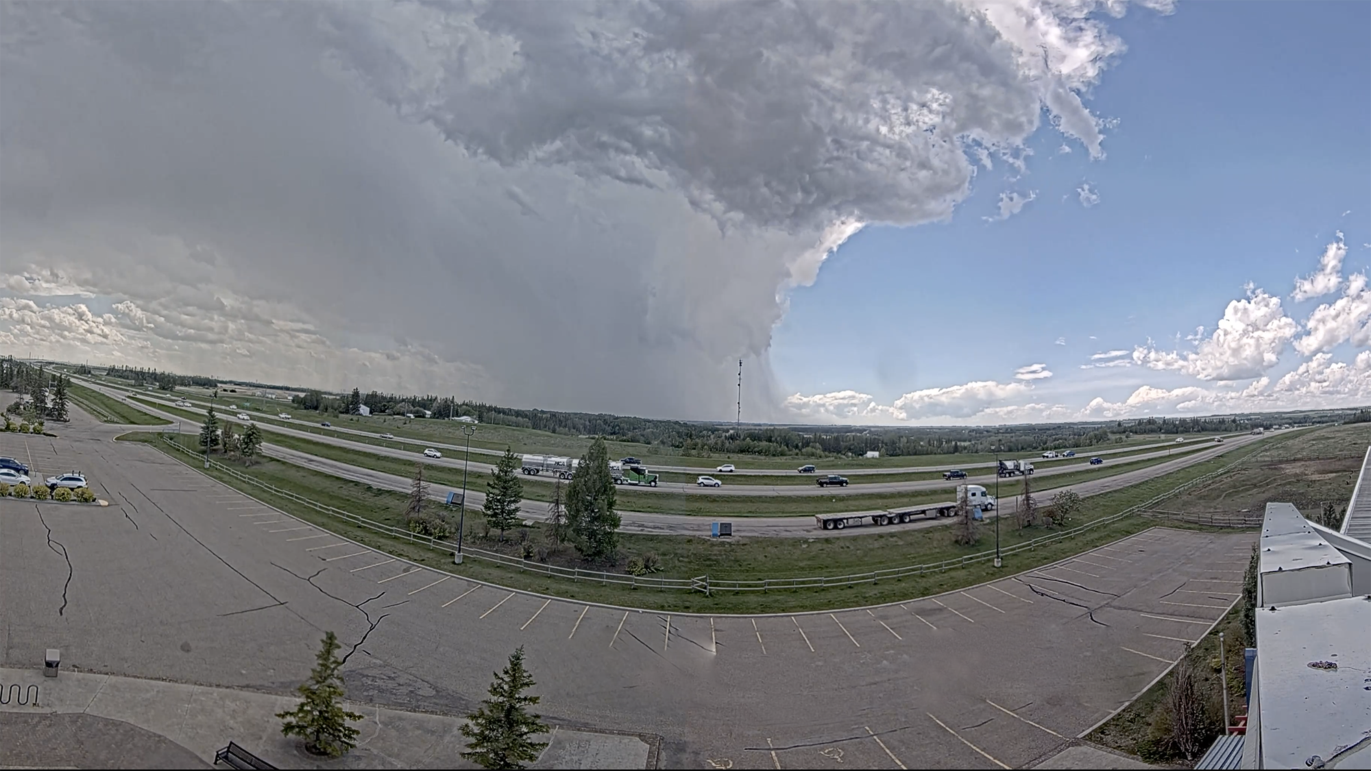 Live Camera shot facing hwy 2 outside Tourism Red Deer. 